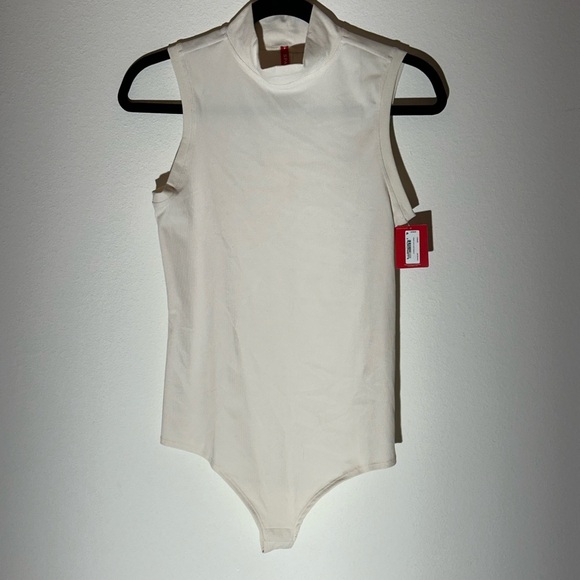 Spanx Bodysuit White Size Medium - Picture 1 of 4